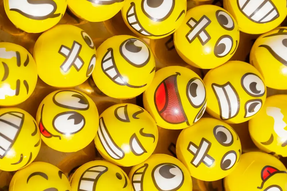 Сервис истории Emoji от Apple